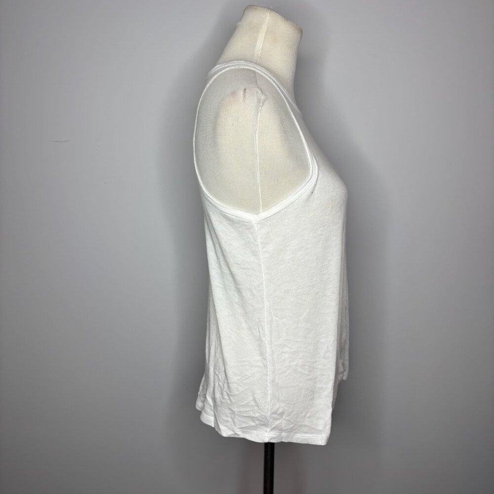 Sun & Shadow - White Ribbed Tank Top - Picture 3 of 4